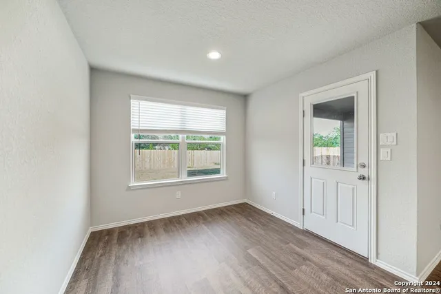 $1,600 | 327 Valmet Drive, New Braunfels, TX 78130