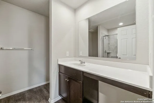 $1,600 | 327 Valmet Drive, New Braunfels, TX 78130