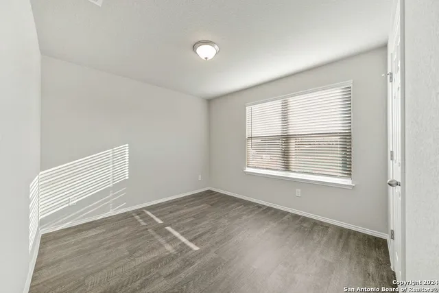 $1,600 | 327 Valmet Drive, New Braunfels, TX 78130