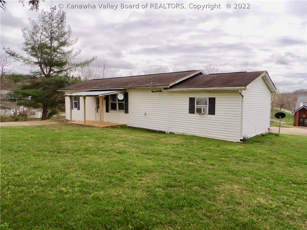 109 Cemetery Road Ripley, WV 25271 - Photo 3 of 14 Gallery Image 3