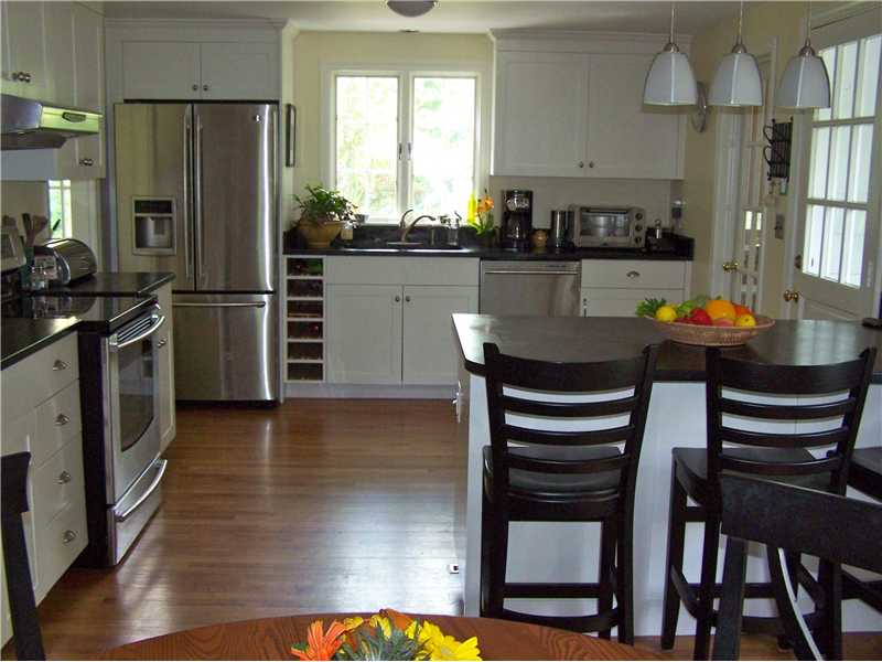 2 Old River Road Barrington, RI 02806 - Photo 13 of 23 Kitchen.
