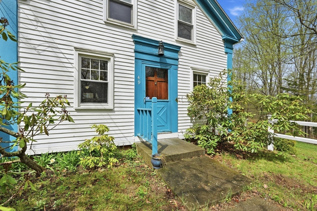 49 Russell Stage Road Blandford, MA 01008 - Photo 7 of 38 Gallery Image 7