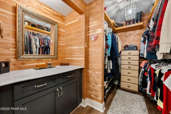 a view of a walk in closet