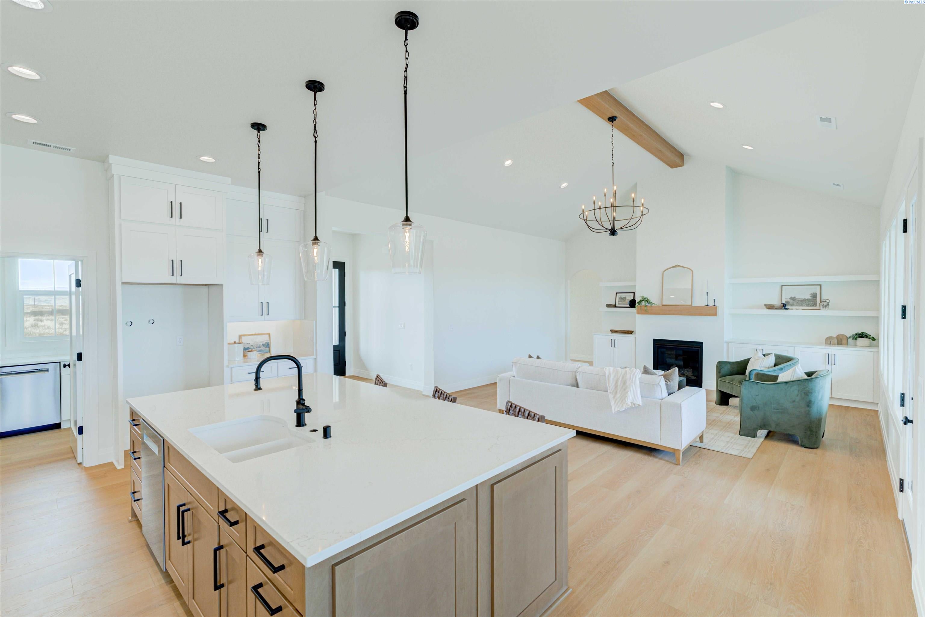 7403 Haystack Street Kennewick, WA 99338 - Photo 11 of 48 Gallery Image 11
