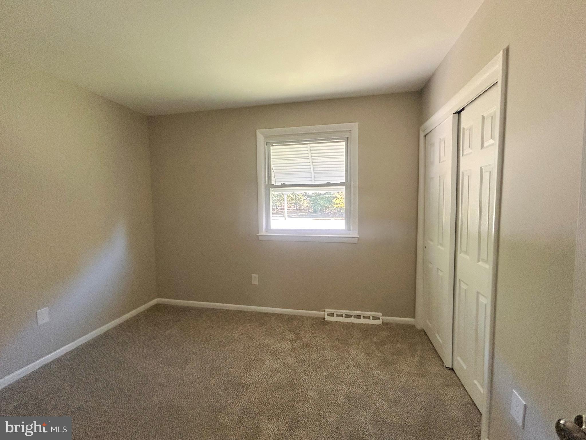 741 North Tuckahoe Road Williamstown, NJ 08094 - Photo 8 of 14 an empty room with a window