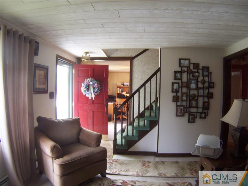 46 West Cliff Road Colonia, NJ 07067 - Photo 8 of 25 a living room with furniture