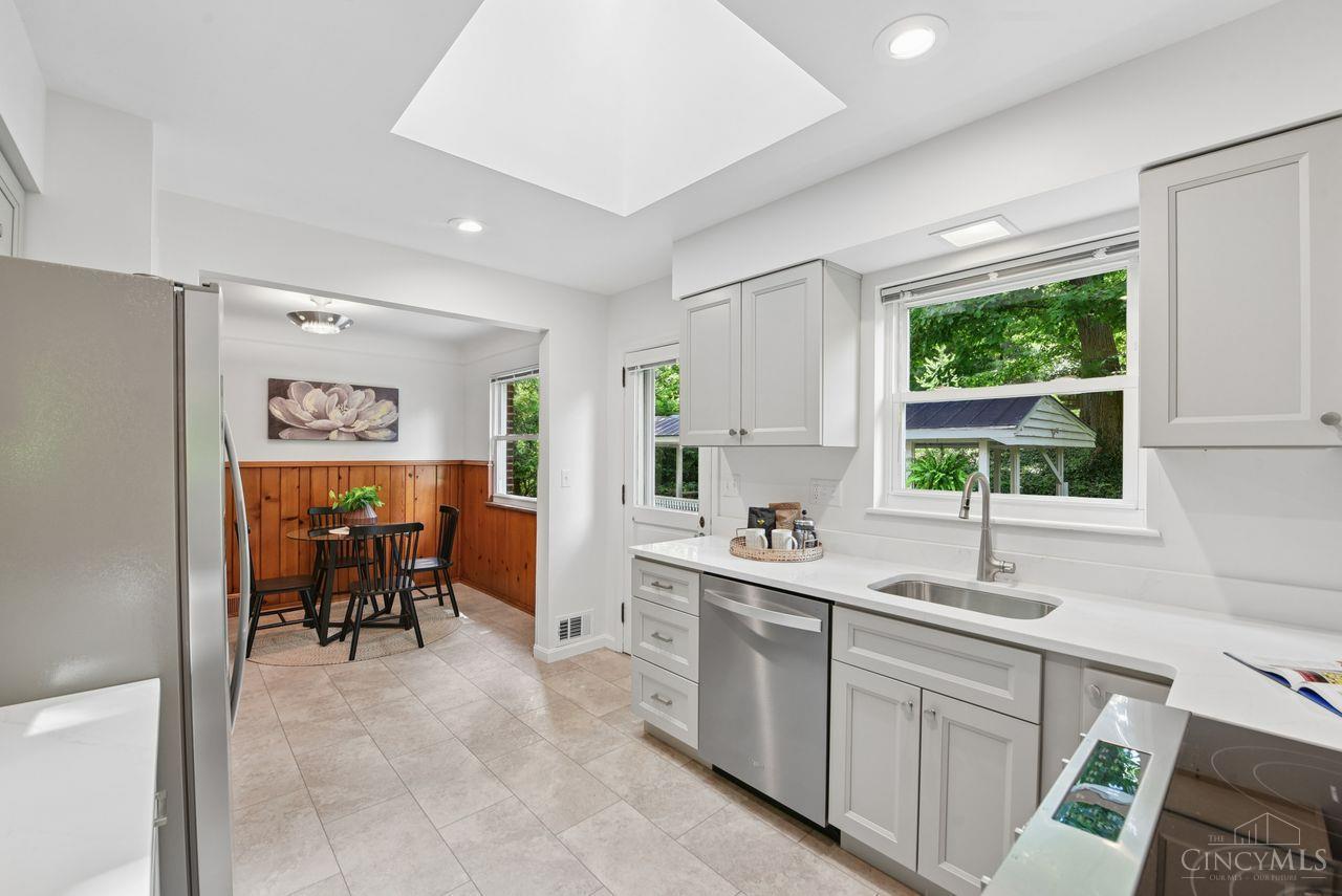7121 Paddison Road Cincinnati, OH 45230 - Photo 9 of 62
