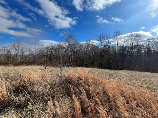 $69,900 | 31 North Street, Austin, IN 47102