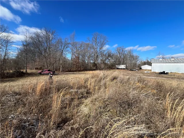 $69,900 | 31 North Street, Austin, IN 47102