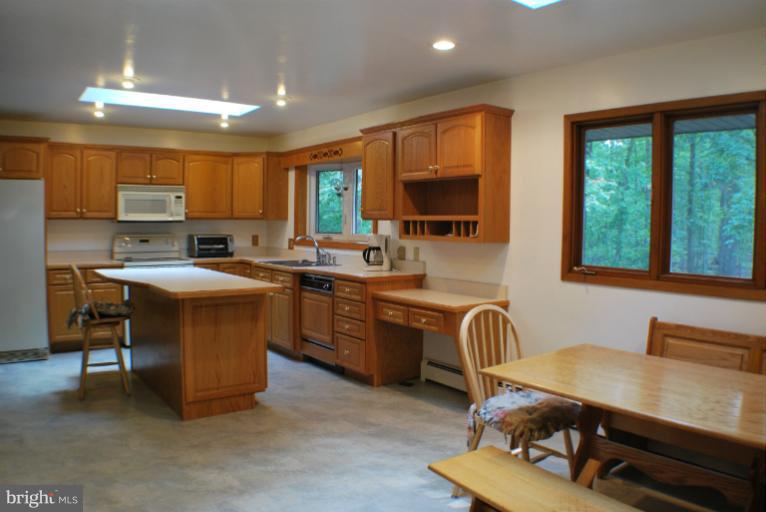 14027 Triadelphia Mill Road Dayton, MD 21036 - Photo 24 of 30 Kitchen