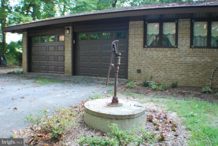 14027 Triadelphia Mill Road Dayton, MD 21036 - Photo 8 of 30 Exterior (Front)