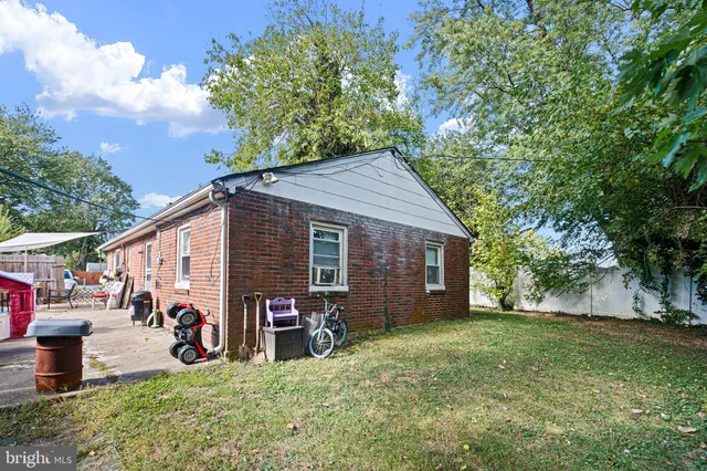 $280,000 | 445 Anderson Drive, Wilmington, DE 19801