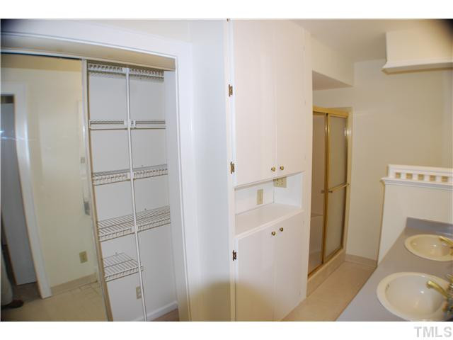5212 Carter Street Raleigh, NC 27612 - Photo 9 of 19 Master Bath/Spa