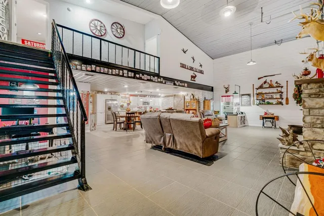 $460,000 | 206 Laramie Lake Drive, Powderly, TX 75473