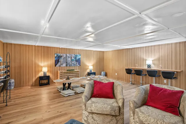 $710,000 | 3225 Wellington Lane North, Plymouth, MN 55441