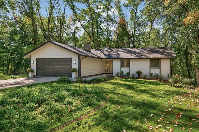 $710,000 | 3225 Wellington Lane North, Plymouth, MN 55441