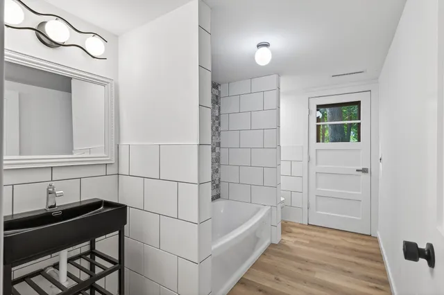 $710,000 | 3225 Wellington Lane North, Plymouth, MN 55441