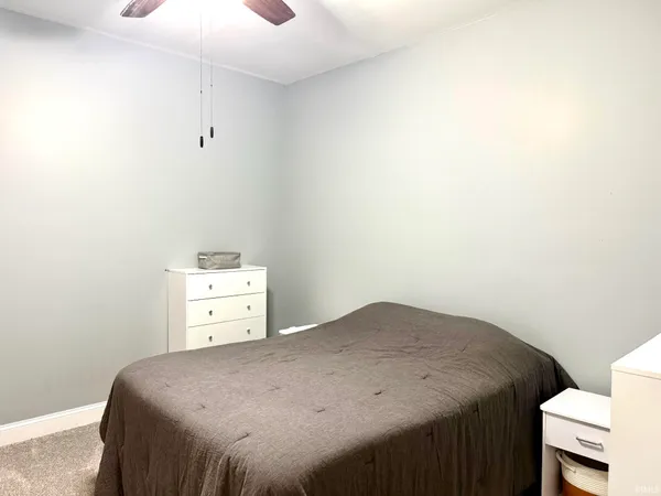 $179,900 | 940 I Street, Bedford, IN 47421