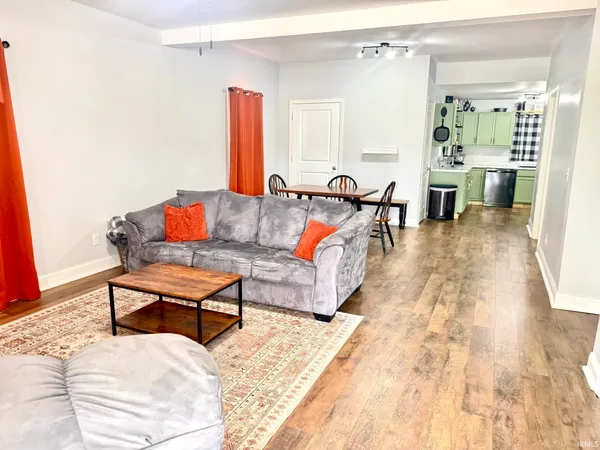 $179,900 | 940 I Street, Bedford, IN 47421