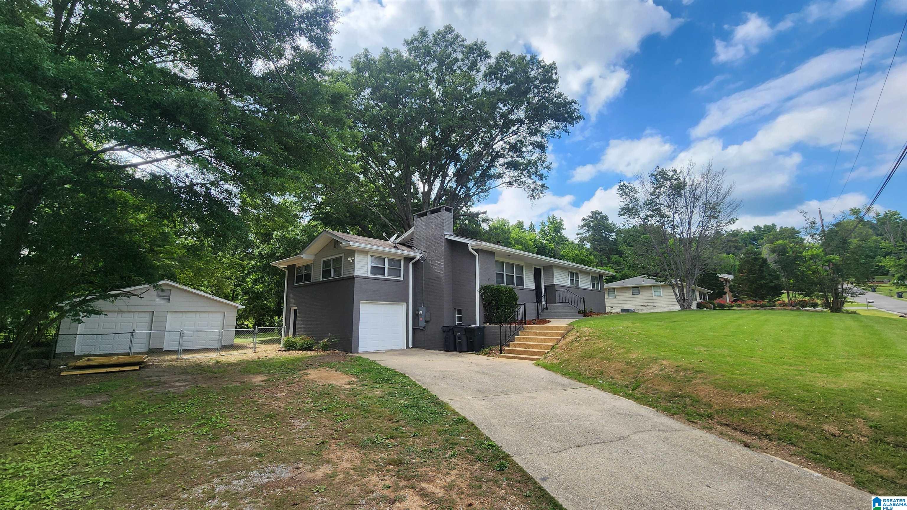 103 Pinecrest Road Hueytown, AL 35023 - Photo 2 of 31