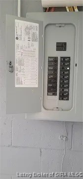 710 Gerry Lane Madison, IN 47250 - Photo 3 of 10