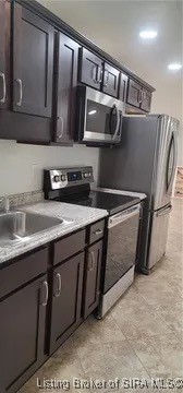 710 Gerry Lane Madison, IN 47250 - Photo 4 of 10