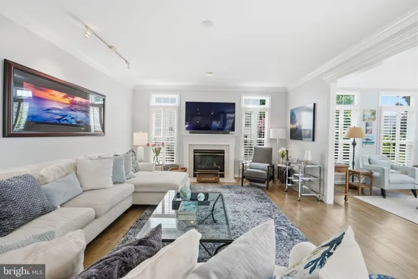$1,400,000 | 7425 Spring Summit Road, Springfield, VA 22150