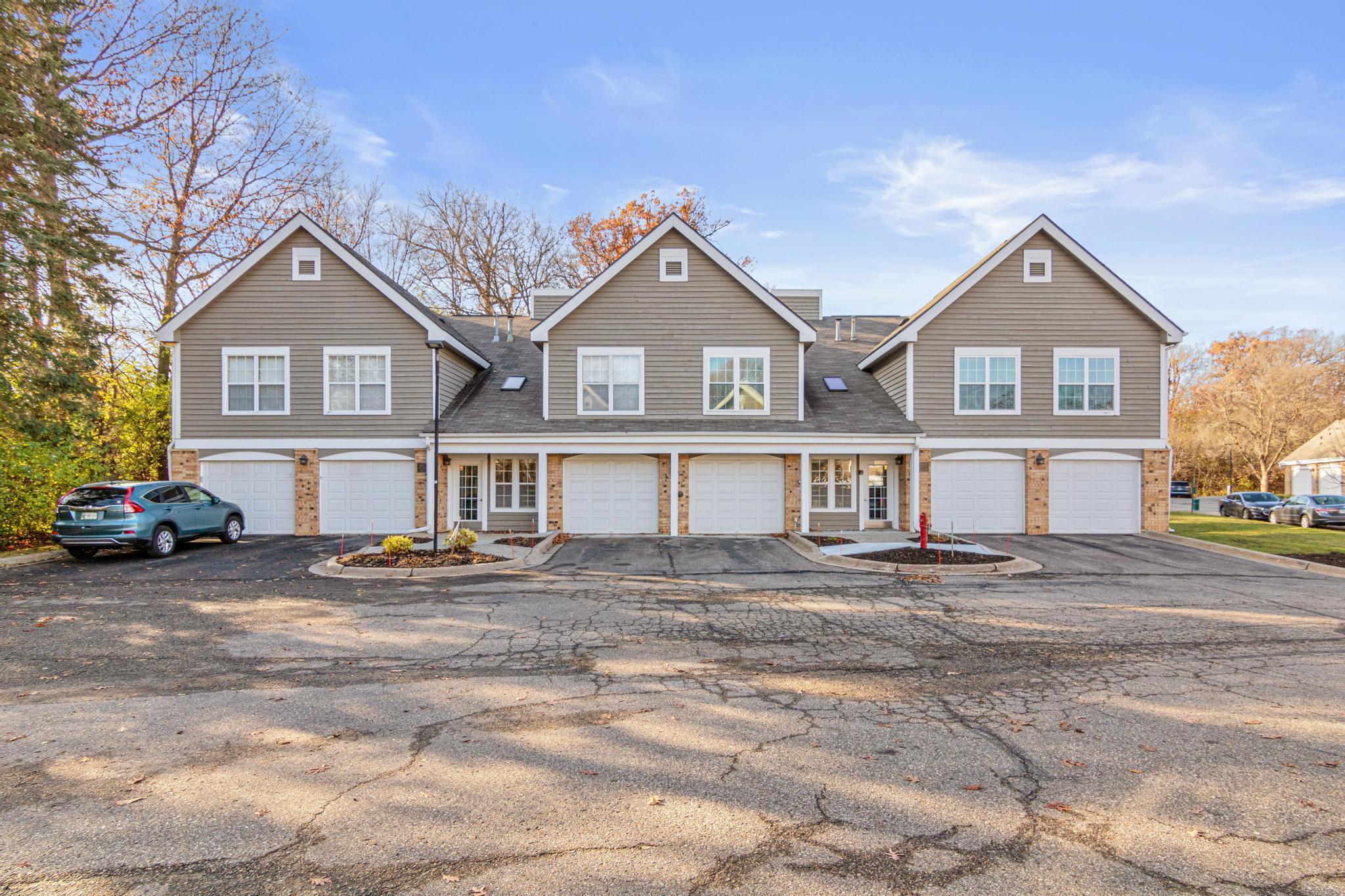 6167 Chasewood Parkway, Unit 204 Minnetonka, MN 55343 - Photo 1 of 9