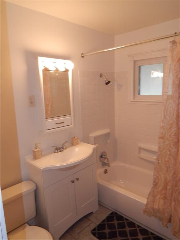 1806 Bauer Road Indianapolis, IN 46218 - Photo 12 of 21 Gallery Image 12