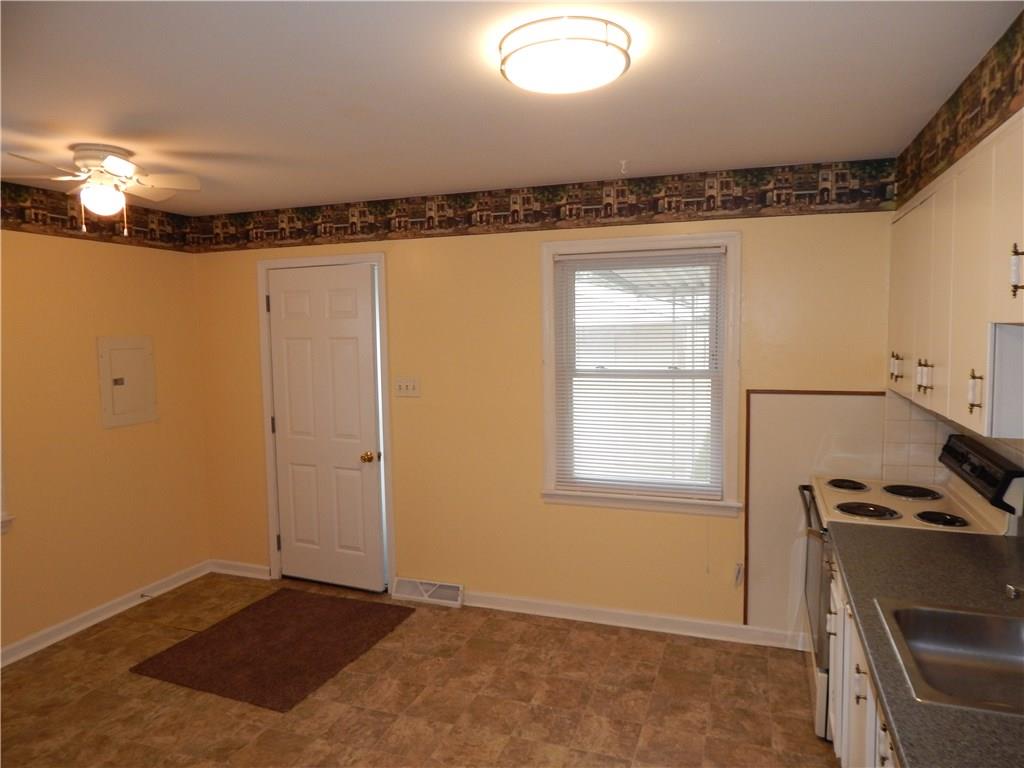 1806 Bauer Road Indianapolis, IN 46218 - Photo 8 of 21 Gallery Image 8