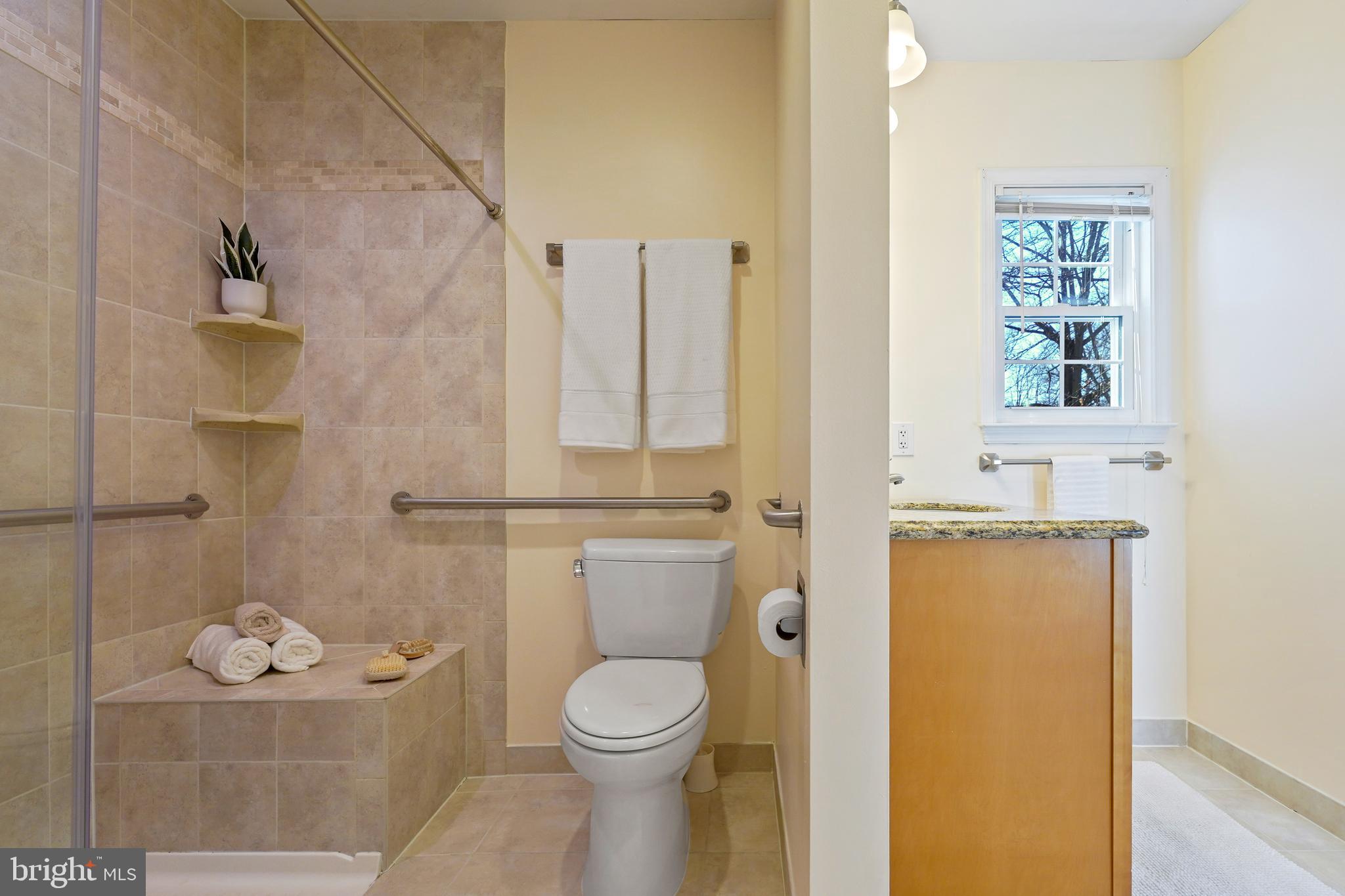 5206 Dalby Lane Burke, VA 22015 - Photo 16 of 36