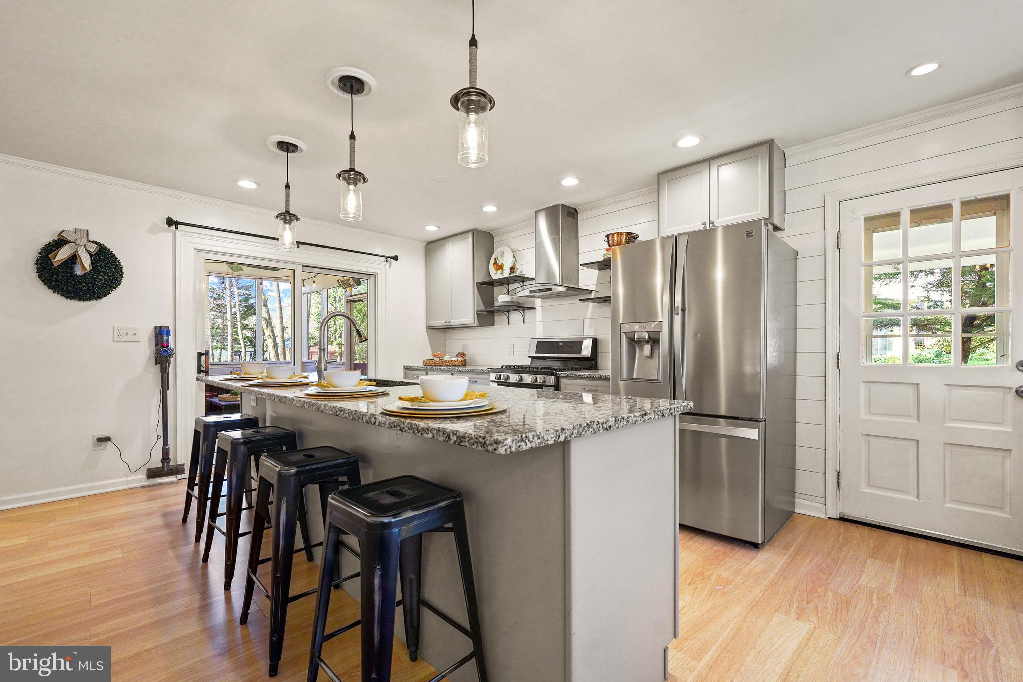 5206 Dalby Lane Burke, VA 22015 - Photo 7 of 36