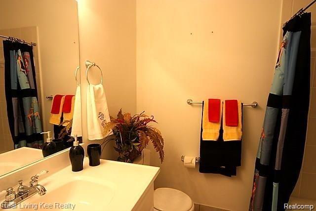 755 West Maple Road Clawson, MI 48017 - Photo 8 of 11