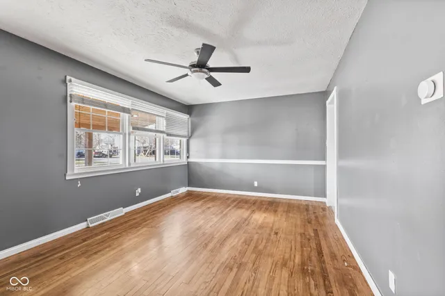 $235,000 | 3011 Taylor Road, Columbus, IN 47203