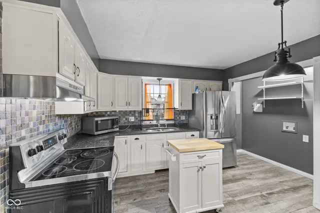 $235,000 | 3011 Taylor Road, Columbus, IN 47203