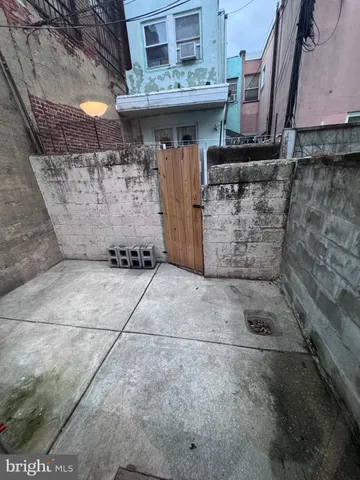 a view of outdoor space