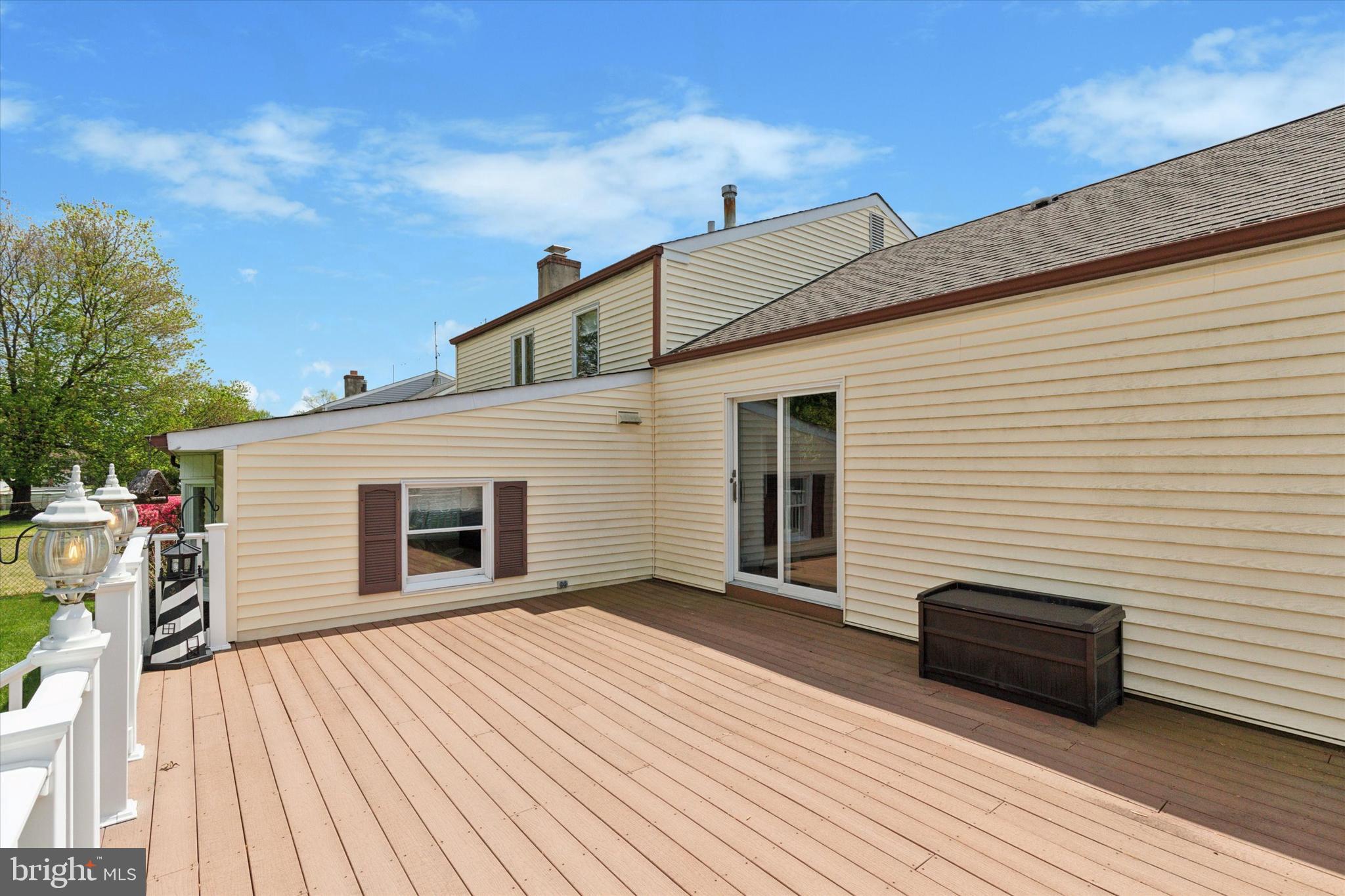 315 Waverly Road Southampton, PA 18966 - Photo 22 of 24 a backyard of a house with wooden floor and fence