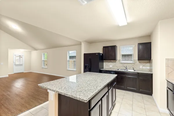 $2,050 | 609 Topaz Lane, Leander, TX 78641