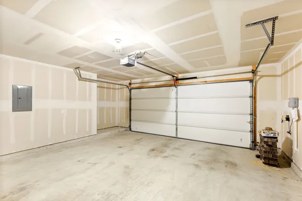 $2,050 | 609 Topaz Lane, Leander, TX 78641