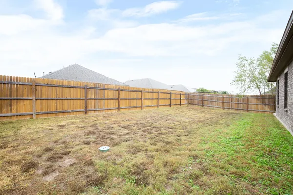 $2,050 | 609 Topaz Lane, Leander, TX 78641