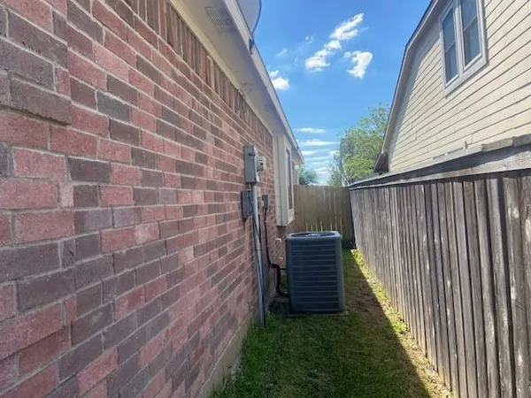 $1,999 | 3521 Vicki Lane, Balch Springs, TX 75180