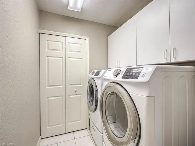 $430,000 | 8460 Southbridge Drive, Unit 2, Estero, FL 33967