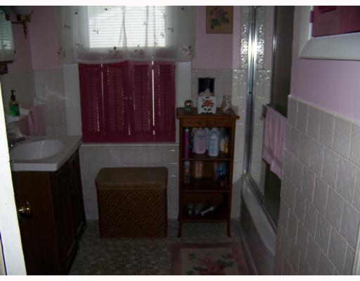 122 Roland Street Cumberland, RI 02864 - Photo 6 of 10 Master Bath/Spa.
