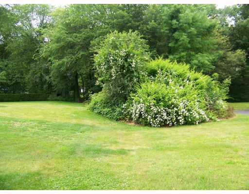 122 Roland Street Cumberland, RI 02864 - Photo 10 of 10 Yard/Garden.