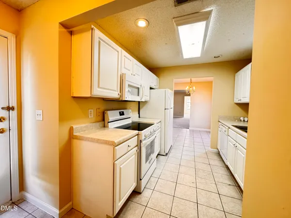 $1,490 | 11230 Centway Park Drive, Unit 100, Raleigh, NC 27617
