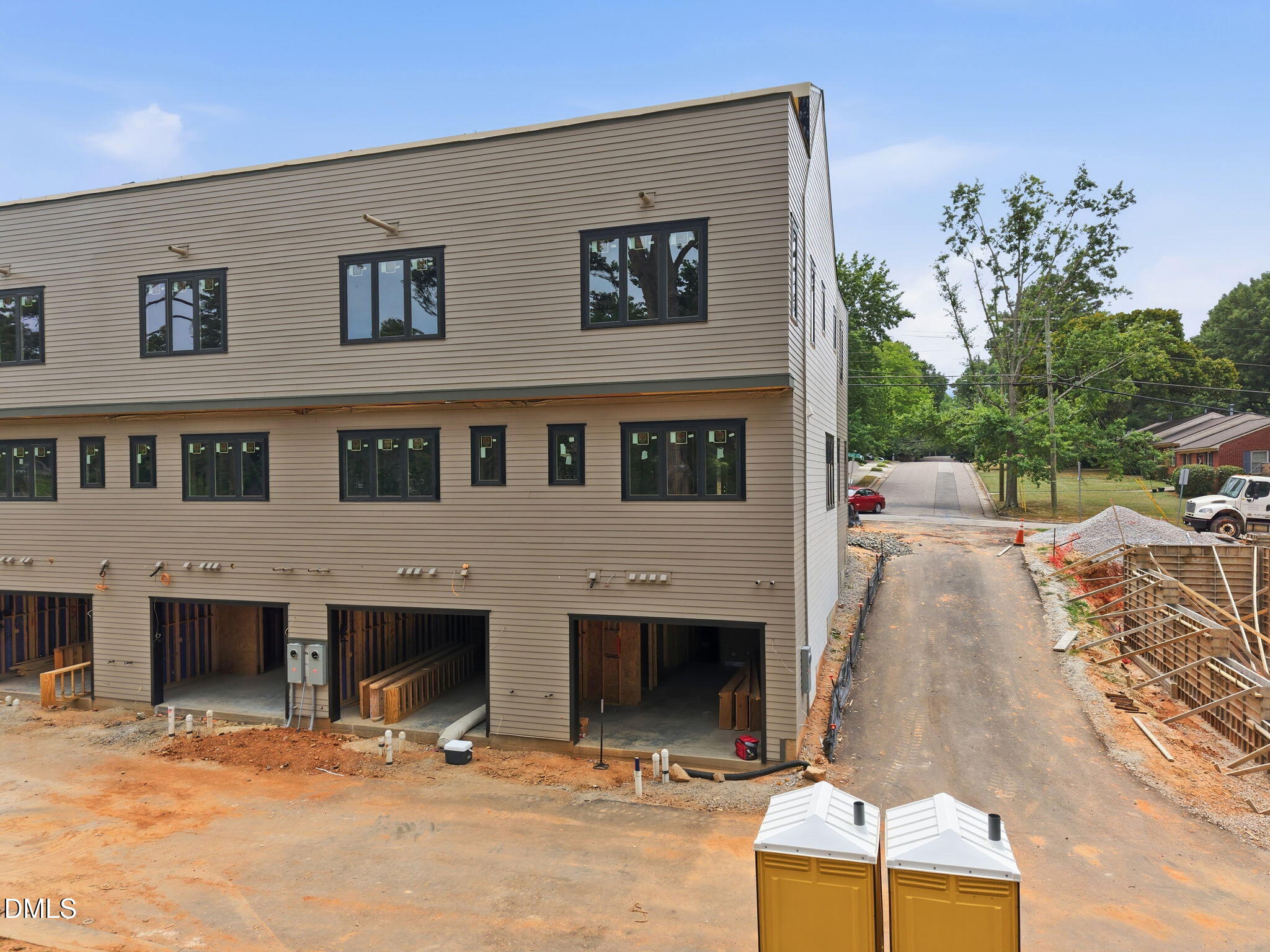 2394 Grant Avenue Raleigh, NC 27608 - Photo 4 of 9