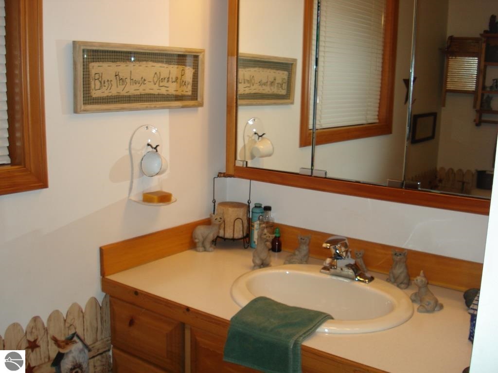 8441 Clarabella Road Clare, MI 48617 - Photo 11 of 38 1794617-10.JPG