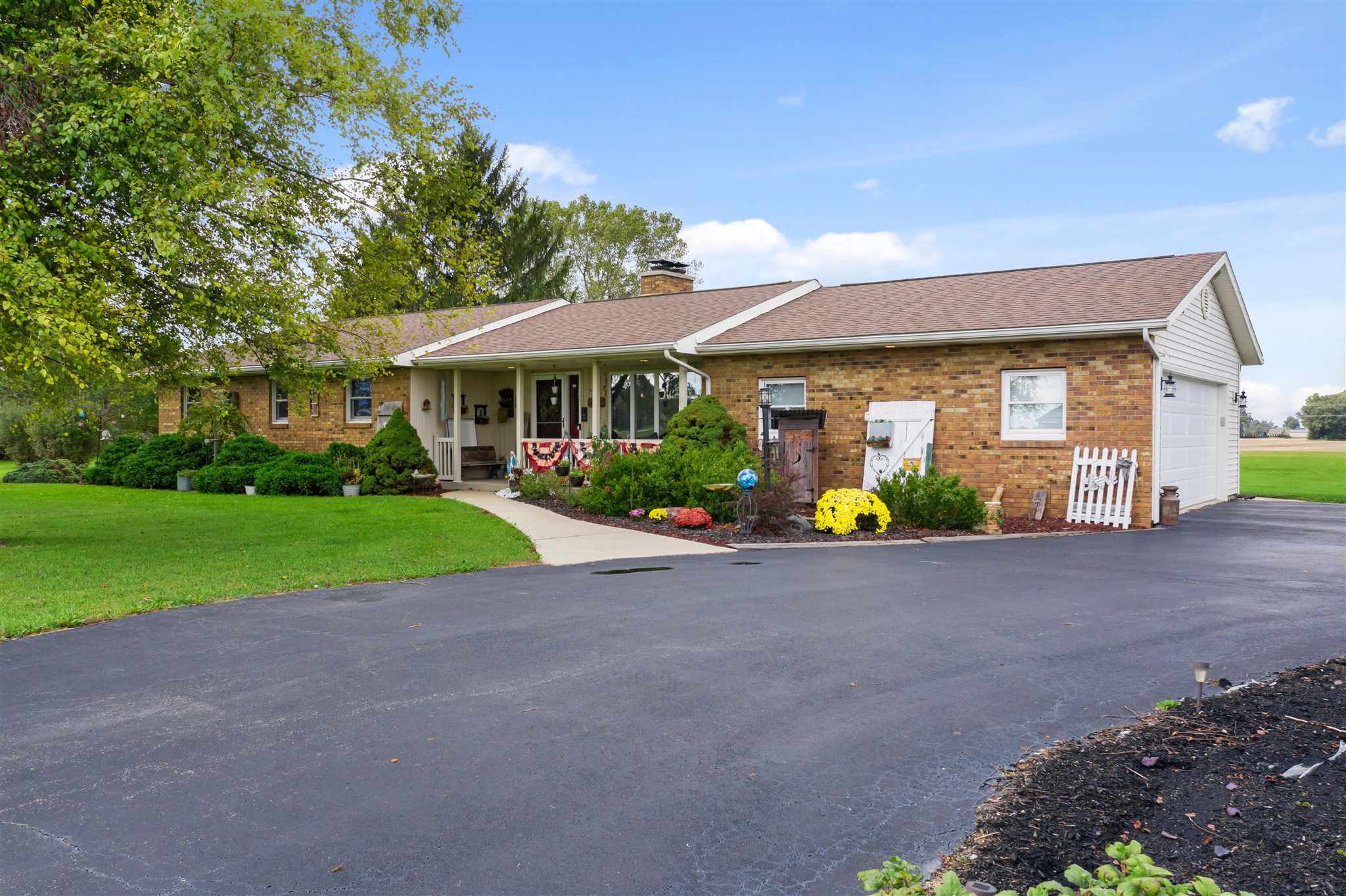 13217 East Tillman Road Fort Wayne, IN 46816 - Photo 3 of 35 Gallery Image 3