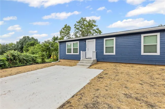 $319,900 | 1428-1430 North 59 Street, Kansas City, KS 66102