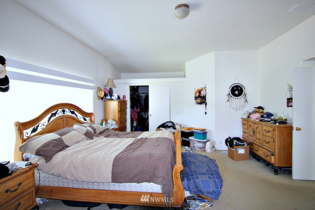 4200 Southwest Hunter Road Port Orchard, WA 98367 - Photo 8 of 11 Gallery Image 8